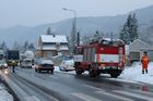 Na silnicích v Česku se tvoří sněhové jazyky