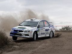 Štěpán Vojtěch se svým Mitsubishi na trati úvodní divácké RZ na Argentinské rallye.
