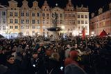 Do ulic polských měst vyšly tisíce lidí. Na tomto snímku je Gdaňsk.