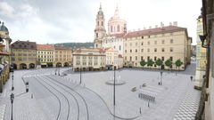 Poslanci se o parkoviště bát nemusí. S architektem Praha nemluví, přeměna náměstí usnula