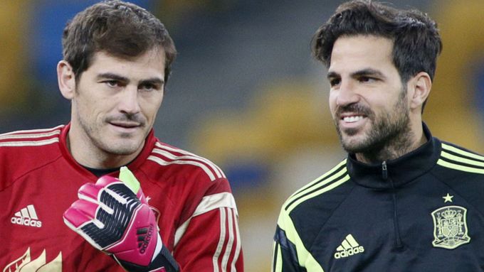 Iker Casillas a Ces Fábregas (Španělsko)