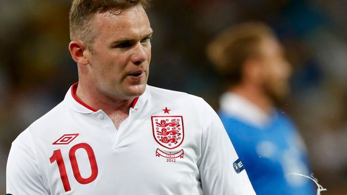 Takhle Weyne Rooney zkousával porážku s Itálií ve čtvrtfinále Eura 2012