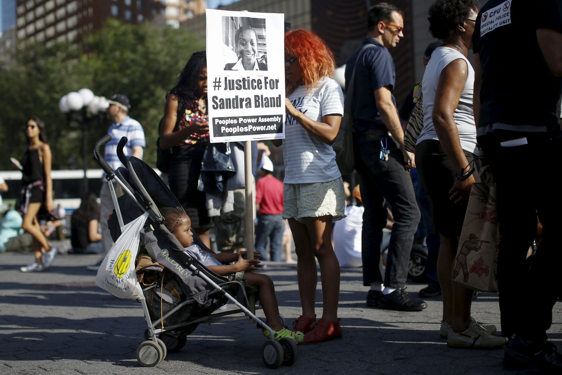 Demonstrace Sandra Blandová