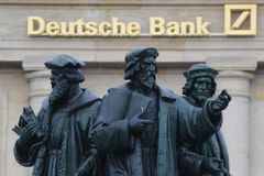 Deutsche Bank má rekordní ztrátu. Zruší 15 tisíc pracovních míst a opustí deset zemí