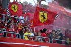 Fanoušci Ferrari v Monze při Velké ceně Itálie formulace 1.