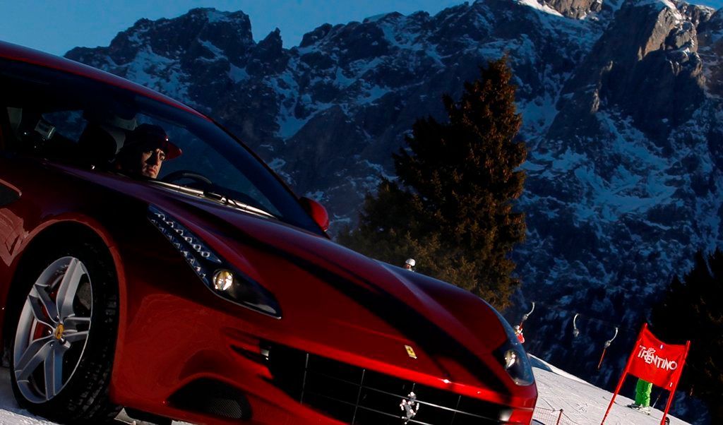 Mítink Ferrari: Alonso a ferrari FF