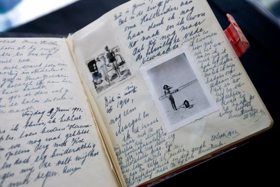 Faksimile deníku je vystavena v amsterodamském Domě Anny Frankové.