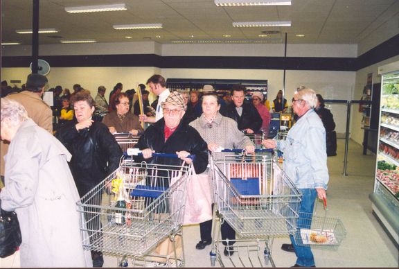 Otevření prvního supermarketu Mana v České republice - rok 1991, Jihlava