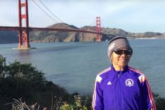 Sedmdesátnice uběhla během týdne maraton na všech kontinentech. Je to nejlepší terapie, říká