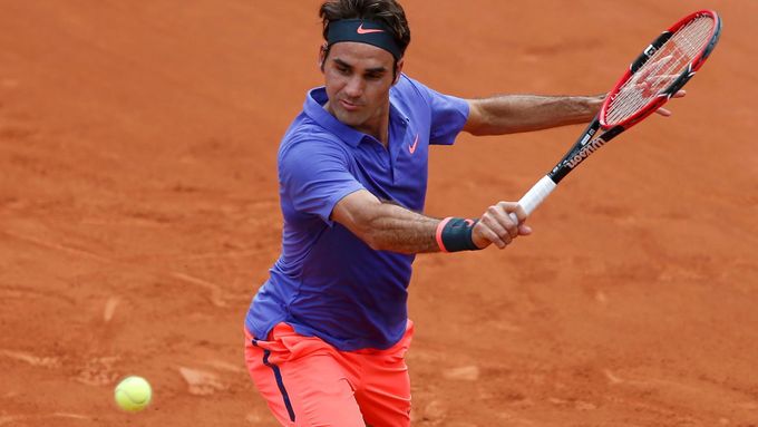 Roger Federer zahájil třísetovou výhrou tenisové French Open.