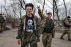 Ruská propaganda dělá z lidí zombie. Lukašenko válku na Donbase využil, říká běloruský spisovatel