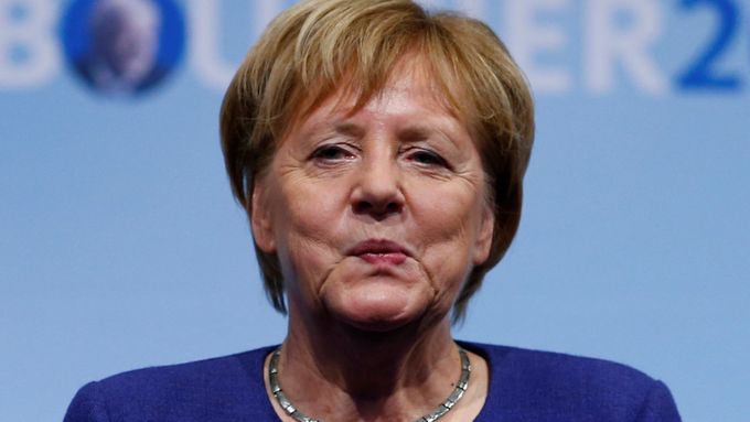 Německá kancléřka při návštěvě Chemnitzu vyzvala obyvatele, aby vystupovali sebevědoměji