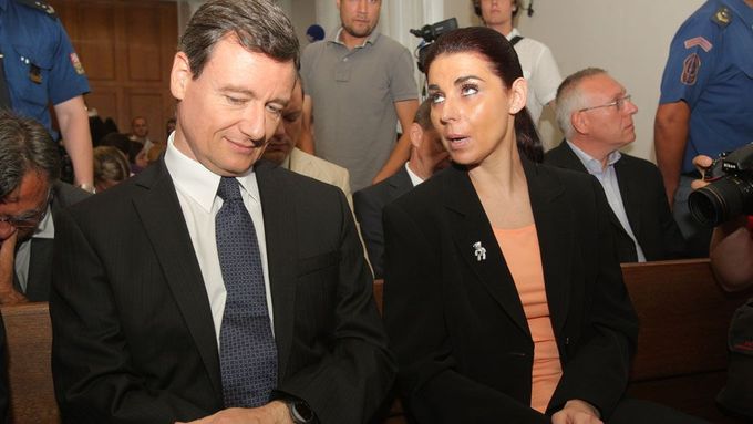 David Rath a Kateřina Pancová u soudu.