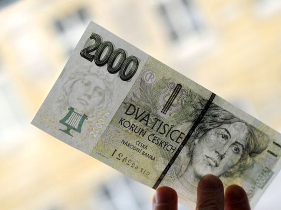 Čtěte více na Peníze.cz: Peníze - Bankovka v protisvětle