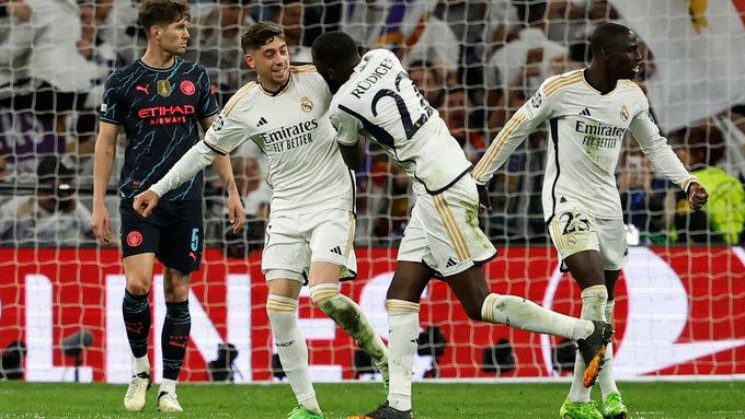 Radost fotbalistů Realu ve čtvrtfinále Ligy mistrů proti Manchesteru City