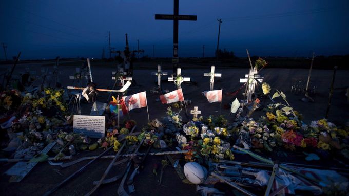 Při nehodě v provincii Saskatchewan zemřelo vloni 16 lidí, z toho deset hráčů.