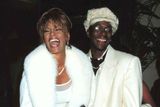 14. září 2006 - Americká zpěvačka Whitney Houstonová požádala o rozvod se zpěvákem Bobbym Brownem. Pár spolu byl od roku 1992, manželství bylo oficiálně rozvedeno v roce 2007.
