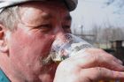 Pivaři žalují výrobce Budweiseru, prý ředí pivo vodou