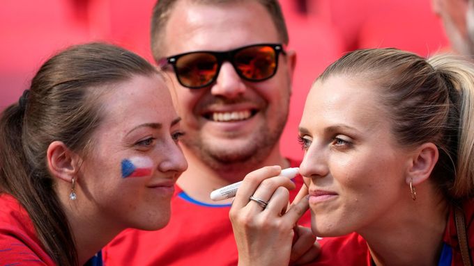 Čeští fanoušci při zápase Česko - Nizozemsko na Euru 2021