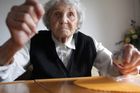 Populace stárne, sociálním službám nestačí peníze