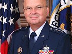 Generál letectva Michael Hayden se patrně stane novým šéfem CIA.