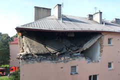 Lidé v Havířově se vrátili do domu poškozeného výbuchem