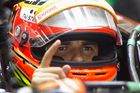 Také u týmu formule 1 Force India je plno, Pérez zůstane