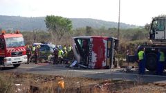 Při nehodě autobusu se studenty zemřelo ve Španělsku 14 lidí