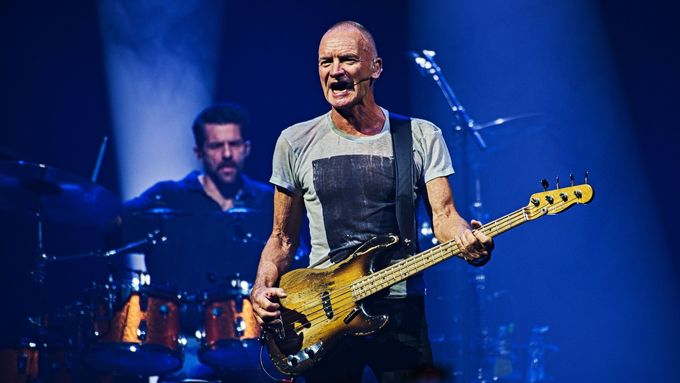 Sting během svého vystoupení v brněnské Winning Group Areně 18. října 2025 předvedl skvělý výkon.