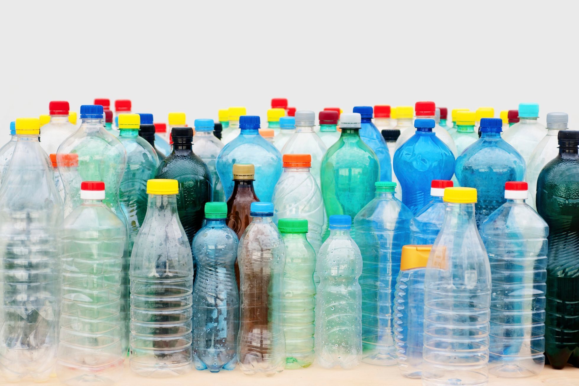 plastové láhve