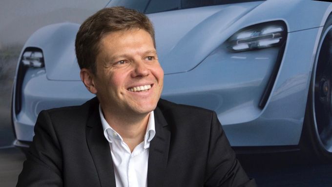 Šéf Porsche pro bateriemi poháněné elektromobily Stefan Weckbach.
