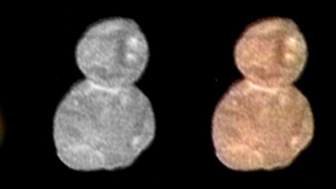 Vypadá jako sněhulák. NASA na tiskové konferenci zveřejnila první ostrý snímek planetky Ultima Thule