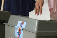 K mimořáným komunálním volbám v sedmi obcích přišly dvě třetiny voličů