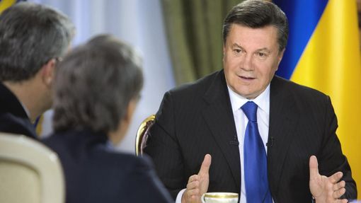 Viktor Janukovyč v rozhovoru s novináři.