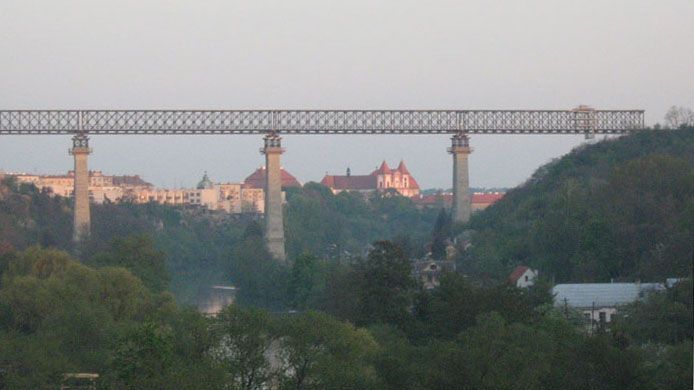 Železniční viadukt přes Dyji ve Znojmě.