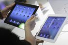 Apple a Samsung přesunou své spory od soudu ke stolu