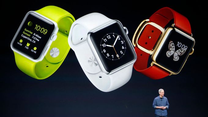Šéf společnosti Apple Tim Cook během představení hodinek Apple Watch.