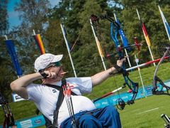 Lukostřelec David Drahonínský získal třetí paralympijskou medaili.