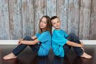 Když má dívka bratra-dvojče, kazí to její vyhlídky na šťastný život, tvrdí studie