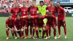 Čeští veteráni, čahouni ze Švédska i anglická "školka". Co prozradily soupisky Eura?