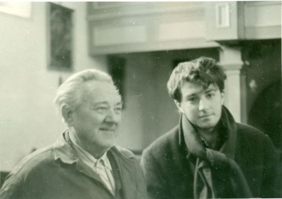 S číhošťským pamětníkem Václavem Trtíkem (vlevo) v lednu 1990.