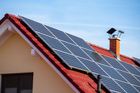 Pořídit si solární panely na dům bude snazší. Poslanci kývli na jednodušší podmínky