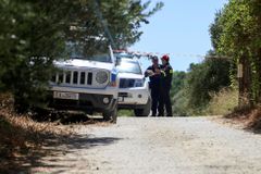 Řecká policie dopadla vraha vědkyně, kterou našli v bunkru. Usvědčil ho zapnutý mobil