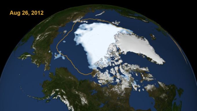 Arktida. Satelitní snímek NASA z roku 2012.