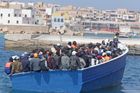 U libyjského pobřeží se potopila loď, obětí je nejméně 40