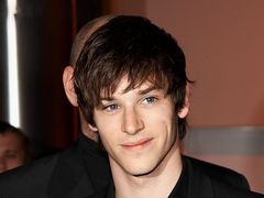 Hannibal Lecter (Gaspard Ulliel) na slavnostní premiéře filmu Hannibal - Zrození.