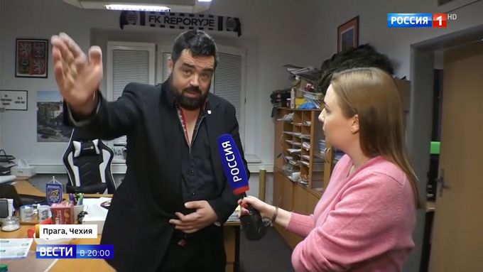 Starosta Řeporyjí Pavel Novotný (ODS) se objevil v ruské státní televizi Rossija-1. Ta ho kritizuje za to, že chce postavit pomník vlasovcům.