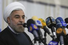 Nový prezident Íránu složil slib, pak podpořil Asada