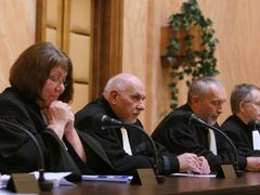Jednání Ústavního soudu v Brně