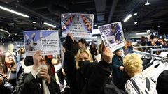 Demonstranti Paříž Shein